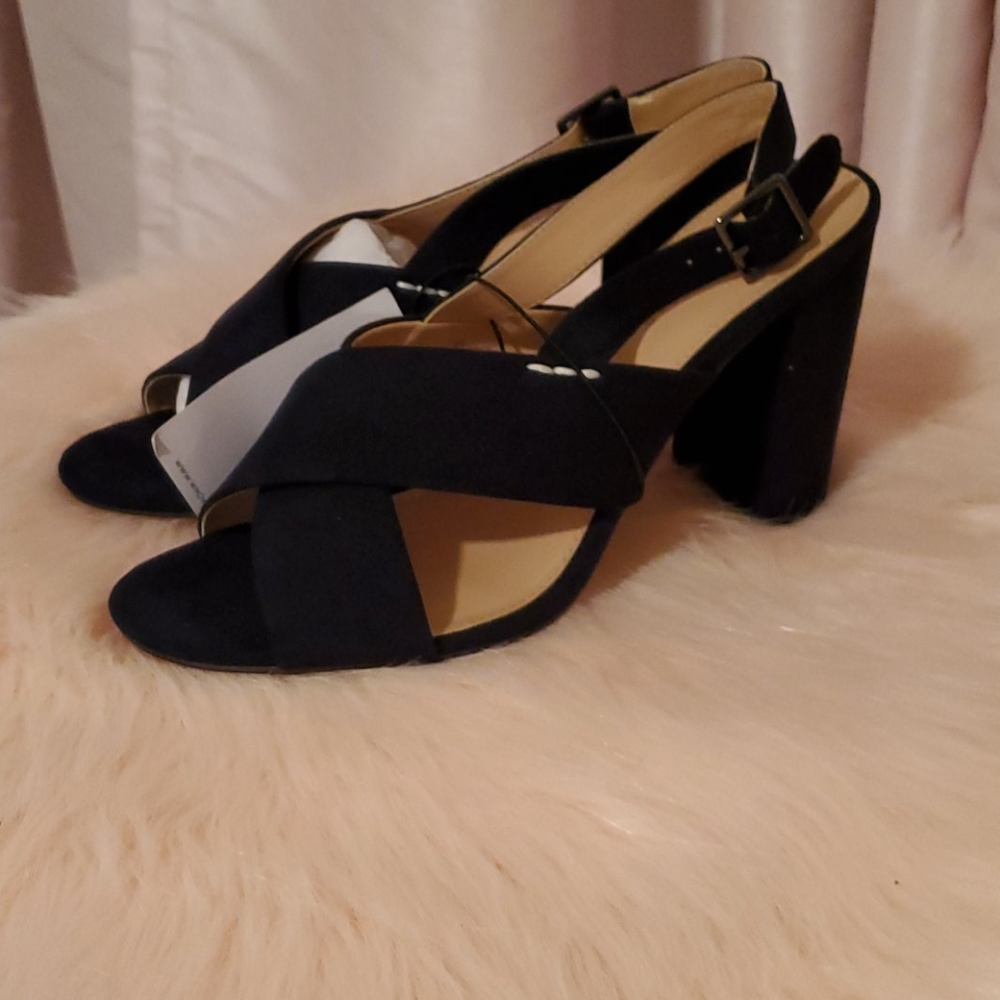 Who what wear black sandals